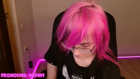 Snapshot of cute_yuki_kun chatting on 12, 3, 2025 the goal is 50 thumbs up online show from 12, 3, 2025