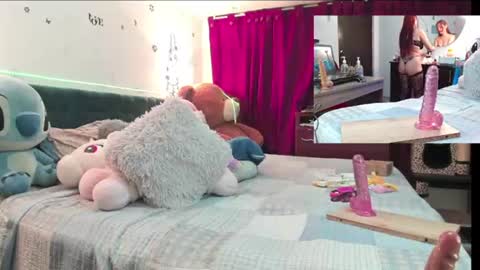 Snapshot of cute_zoe1 chatting on 12, 9, 2025 cute_zoe1 online show from 12, 9, 2025