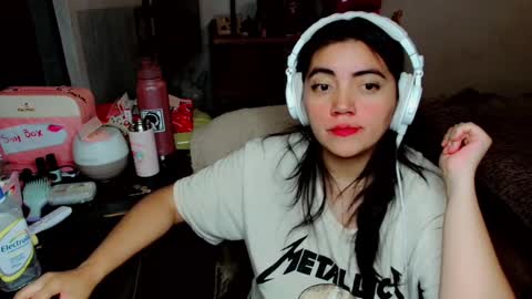 Snapshot of cuteambervi chatting on 2, 12, 2024 Princess Amber online show from 2, 12, 2024