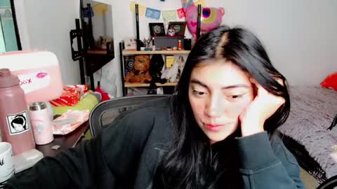Snapshot of cuteambervi chatting on 4, 12, 2024 Princess Amber online show from 4, 12, 2024
