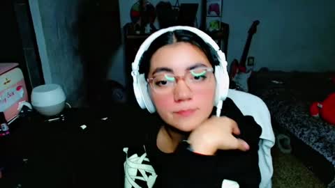 Snapshot of cuteambervi chatting on 10, 2, 2025 Princess Amber online show from 10, 2, 2025