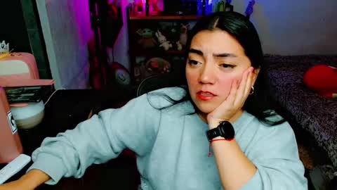 Snapshot of cuteambervi chatting on 4, 3, 2025 Princess Amber online show from 4, 3, 2025