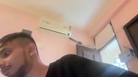 Snapshot of cutedickboii chatting on 14, 12, 2025 cutedickboii online show from 14, 12, 2025