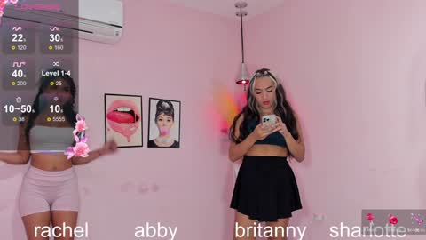 Snapshot of cutee_world chatting on 1, 2, 2025 moderator JAZMIN my team is Abby RachelMia online show from 1, 2, 2025