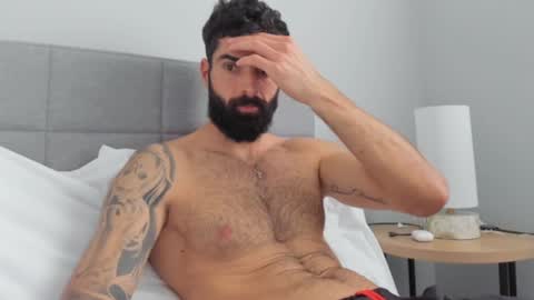 Snapshot of cuteeboy chatting on 6, 1, 2025 cuteeboy online show from 6, 1, 2025