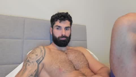 Snapshot of cuteeboy chatting on 13, 1, 2025 cuteeboy online show from 13, 1, 2025