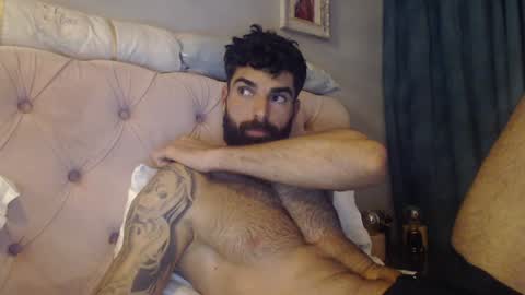 Snapshot of cuteeboy chatting on 25, 1, 2025 cuteeboy online show from 25, 1, 2025