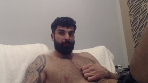 Snapshot of cuteeboy chatting on 27, 1, 2025 cuteeboy online show from 27, 1, 2025