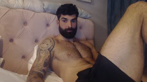 Snapshot of cuteeboy chatting on 28, 1, 2025 cuteeboy online show from 28, 1, 2025