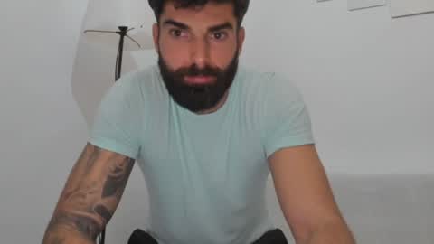 Snapshot of cuteeboy chatting on 29, 1, 2025 cuteeboy online show from 29, 1, 2025
