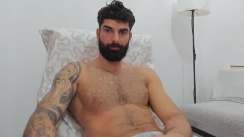 Snapshot of cuteeboy chatting on 1, 2, 2025 cuteeboy online show from 1, 2, 2025