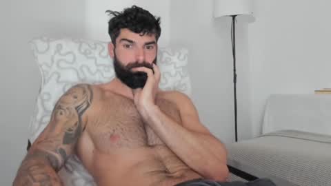 Snapshot of cuteeboy chatting on 4, 2, 2025 cuteeboy online show from 4, 2, 2025
