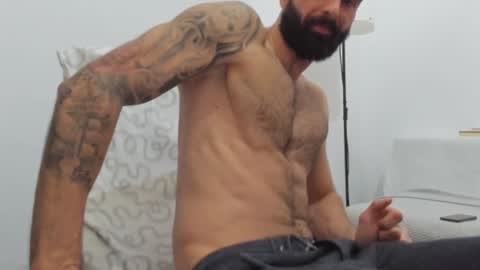 Snapshot of cuteeboy chatting on 4, 2, 2025 cuteeboy online show from 4, 2, 2025