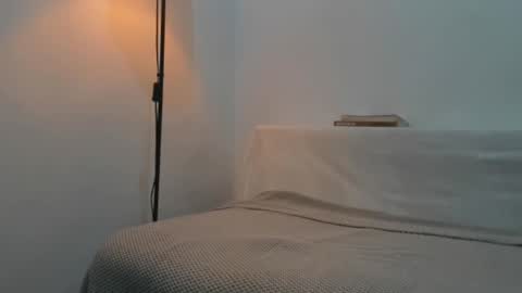 Snapshot of cuteeboy chatting on 18, 2, 2025 cuteeboy online show from 18, 2, 2025