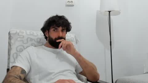 cuteeboy online show from 7, 5, 2026