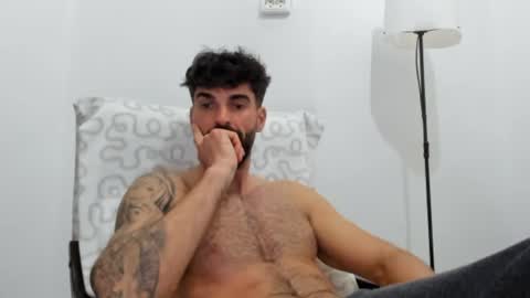 cuteeboy online show from 18, 5, 2026