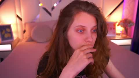 Foxy online show from 11, 5, 2026