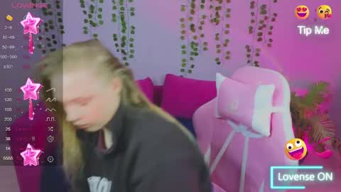 Amyy online show from 20, 4, 2026
