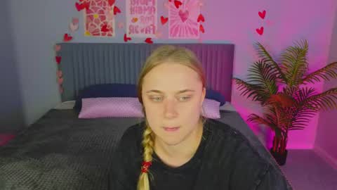 Amyy online show from 4, 7, 2026
