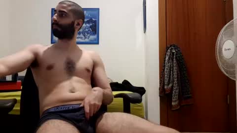 Snapshot of cuteguy52 chatting on 6, 7, 2026 cuteguy52 online show from 6, 7, 2026