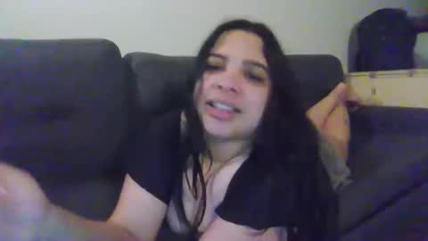 cutehurricane online show from 23, 4, 2026