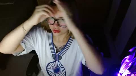 Snapshot of cuteisabella_a chatting on 20, 6, 2026 isabella online show from 20, 6, 2026