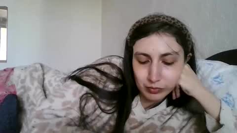 cutekattie online show from 7, 4, 2026