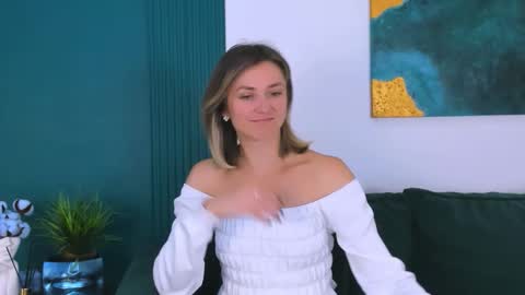 Snapshot of cutemirage chatting on 16, 9, 2025 cutemirage online show from 16, 9, 2025