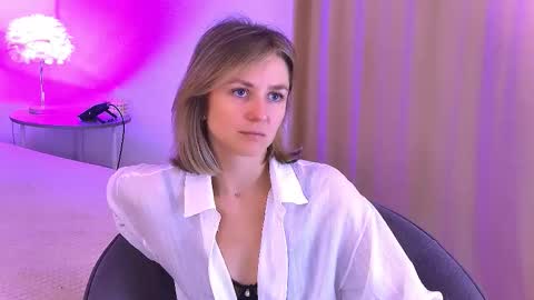 Snapshot of cutemirage chatting on 22, 10, 2025 cutemirage online show from 22, 10, 2025