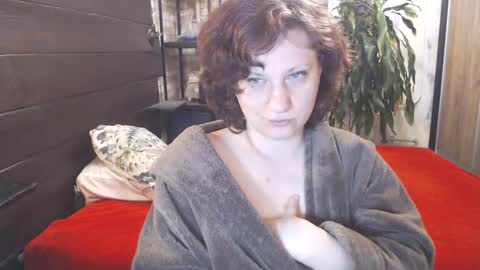 Snapshot of cutemoan chatting on 17, 4, 2026 Rita online show from 17, 4, 2026