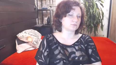 Snapshot of cutemoan chatting on 18, 4, 2026 Rita online show from 18, 4, 2026