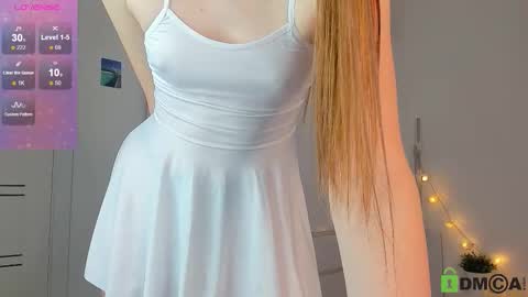 Snapshot of cutenessnicole chatting on 17, 9, 2025 cutenessnicole online show from 17, 9, 2025