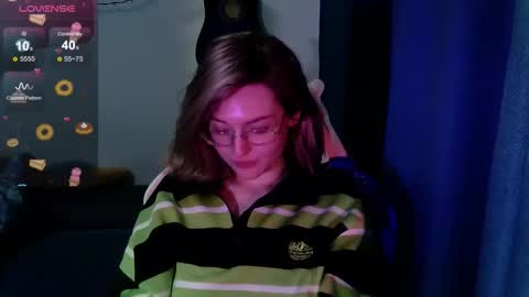 Snapshot of cutepie33 chatting on 9, 9, 2025 cutepie33 online show from 9, 9, 2025
