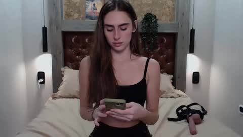 Snapshot of cuterebelious chatting on 17, 2, 2025 Kim online show from 17, 2, 2025