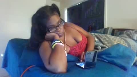 Snapshot of cuteshotkiki chatting on 23, 10, 2025 mary mack online show from 23, 10, 2025