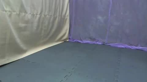 cutetinyasian143_ online show from 15, 10, 2025