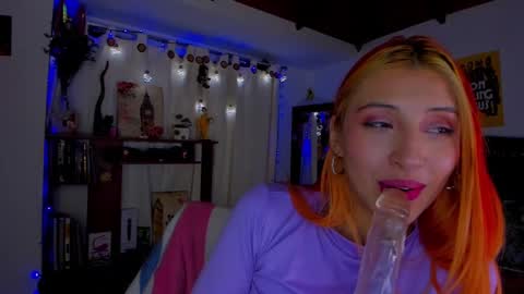Snapshot of cuteweed420 chatting on 1, 1, 2025 cuteweed420 online show from 1, 1, 2025