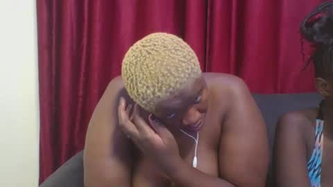 cutey_mellanin online show from 12, 3, 2025