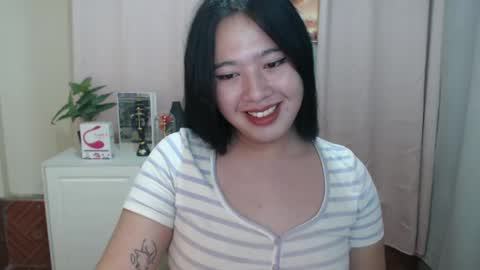 Snapshot of cutie_asianwoman chatting on 14, 12, 2024 cutie_asianwoman online show from 14, 12, 2024
