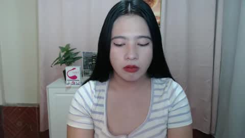 Snapshot of cutie_asianwoman chatting on 16, 12, 2024 cutie_asianwoman online show from 16, 12, 2024