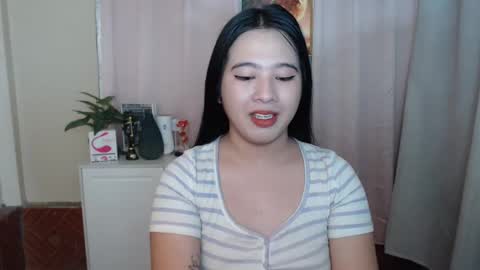 Snapshot of cutie_asianwoman chatting on 28, 1, 2025 cutie_asianwoman online show from 28, 1, 2025