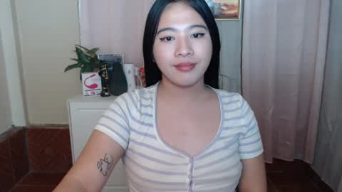 Snapshot of cutie_asianwoman chatting on 1, 2, 2025 cutie_asianwoman online show from 1, 2, 2025