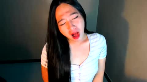 Snapshot of cutie_asianwoman chatting on 13, 2, 2025 cutie_asianwoman online show from 13, 2, 2025