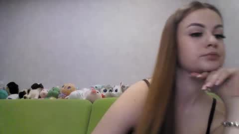Chloe online show from 10, 5, 2026