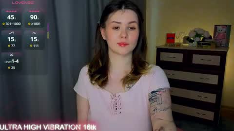 Snapshot of cutie_mili chatting on 14, 6, 2026 mili online show from 14, 6, 2026