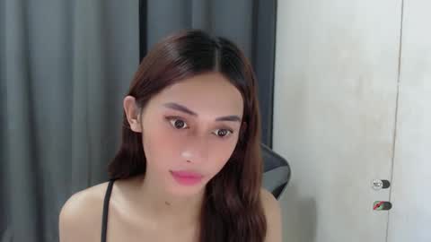 Snapshot of cutie_mitcha chatting on 27, 2, 2025 cutie_mitcha online show from 27, 2, 2025