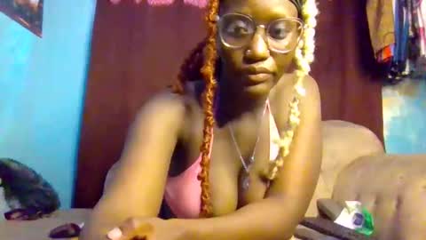 CUTIE online show from 6, 4, 2026