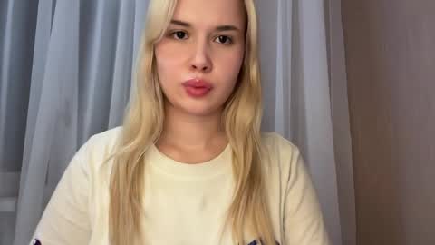 Chloe online show from 20, 4, 2026
