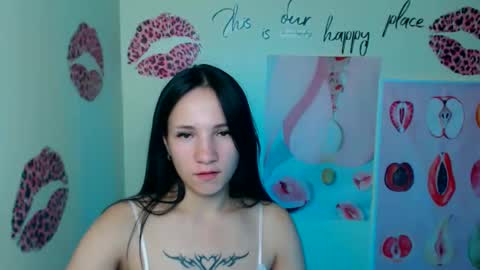 Snapshot of cutielady_ chatting on 21, 9, 2025 Emma online show from 21, 9, 2025