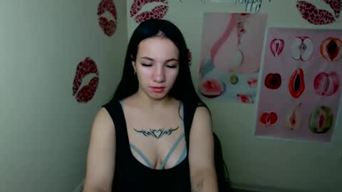 Snapshot of cutielady_ chatting on 11, 10, 2025 Emma online show from 11, 10, 2025